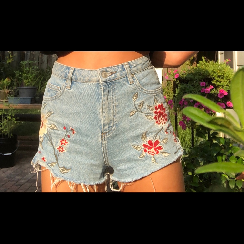 Topshop | Moto Embroidered Mom Jean Shorts Denim